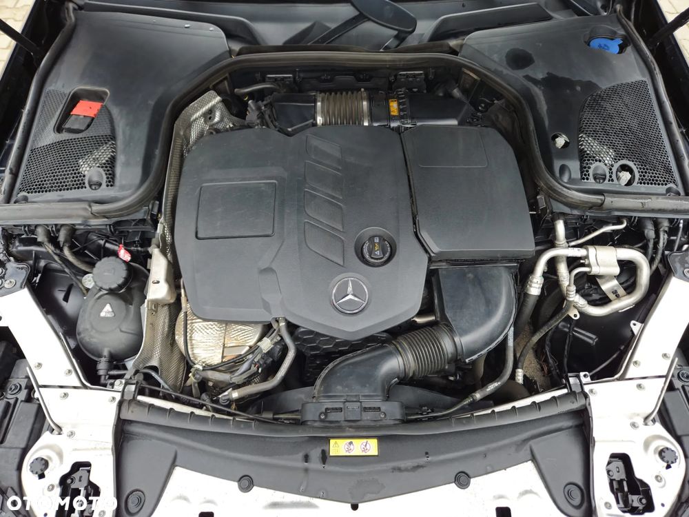 Mercedes-Benz Klasa E 220 d Avantgarde - 16
