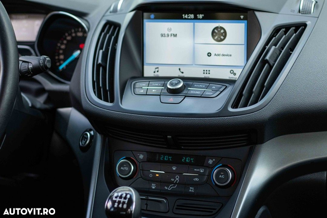 Ford Kuga - 30