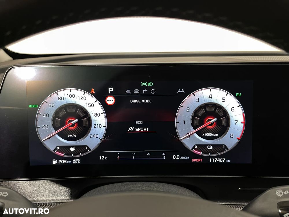 Kia Sportage 1.6 T-GDI HEV 6AT 4x2 Business Line - 30