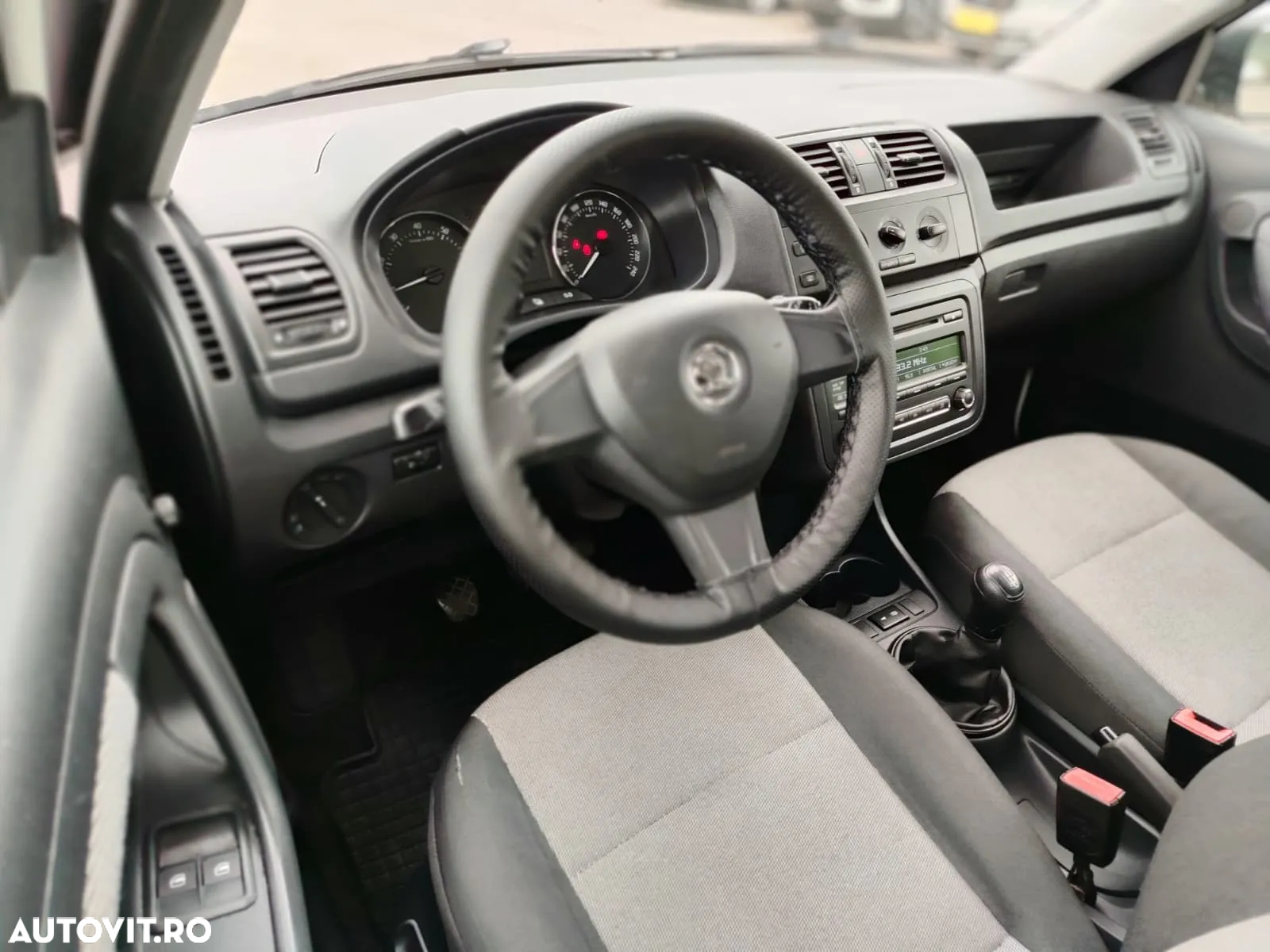 Skoda Fabia 1.2 HTP Ambiente - 14