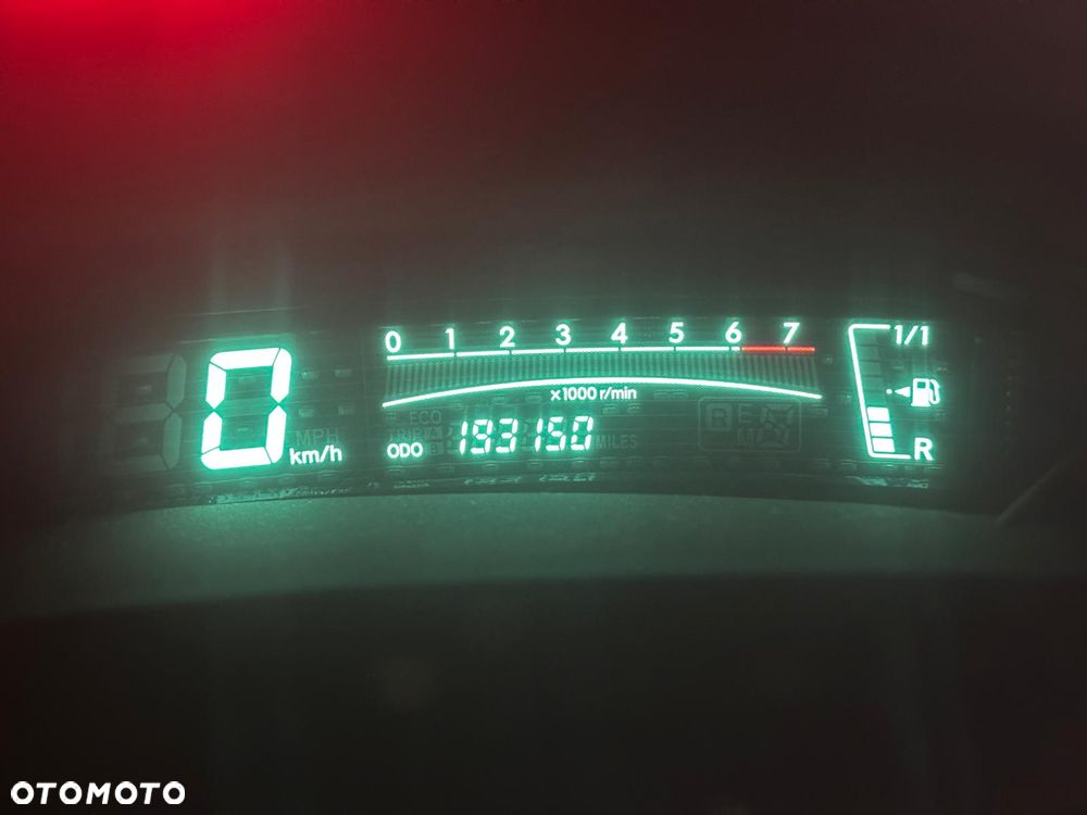 Toyota Yaris 1.33 Luna - 8