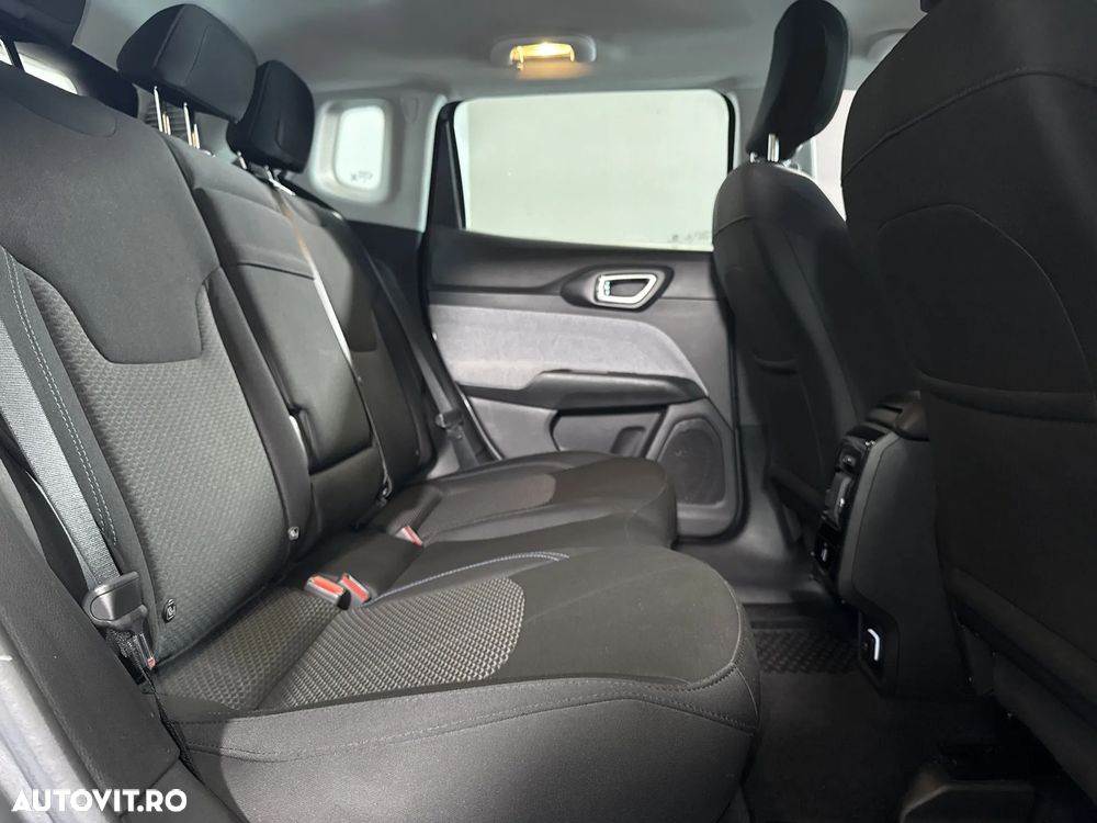 Jeep Compass - 13
