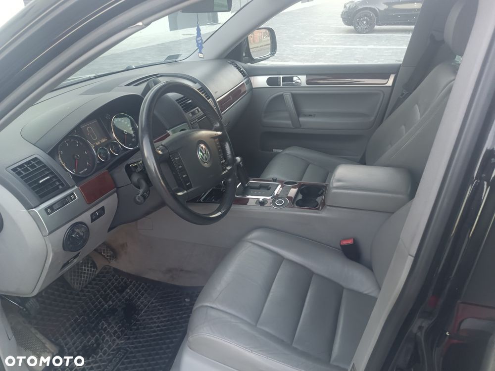 Volkswagen Touareg - 7