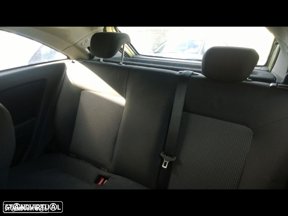 Jogo Bancos Opel Corsa D 3 portas - 2