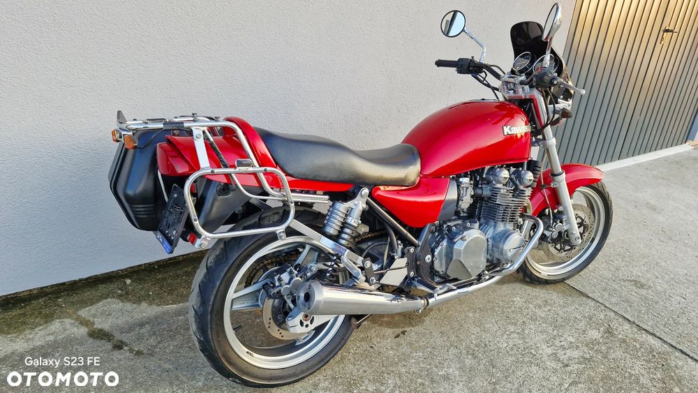 Kawasaki Zephyr - 22