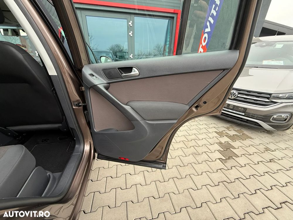 Volkswagen Tiguan 2.0 TDI DPF 4Motion BlueMotion Technology Track & Style - 19