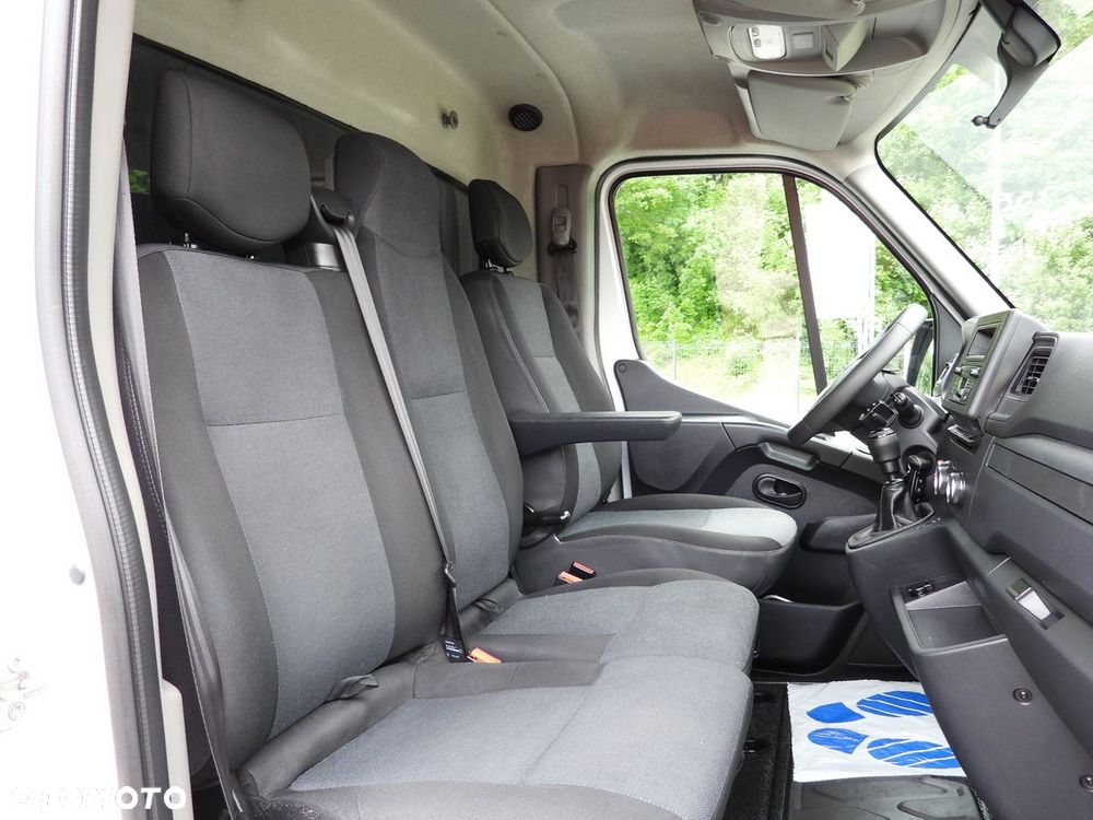 Renault MASTER  PLANDEKA 10 PALET TEMPOMAT LEDY KLIMATYZACJA  165KM - 36