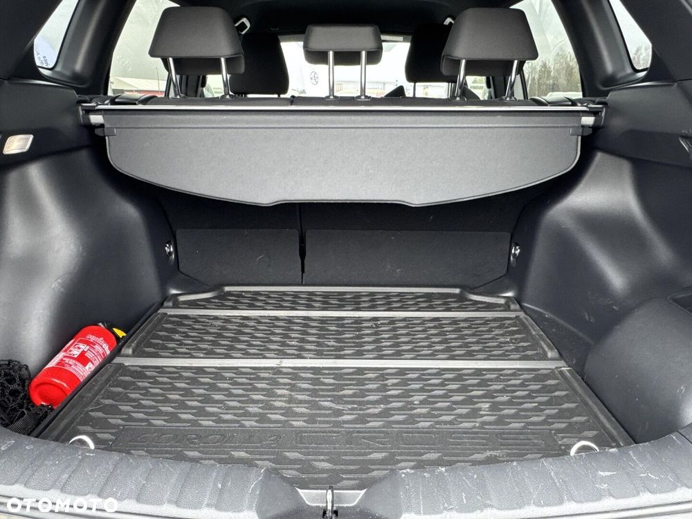 Toyota Corolla Cross - 14