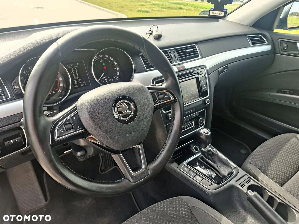 Skoda Superb 2.0 TDI 4x4 Elegance Outdoor DSG - 10