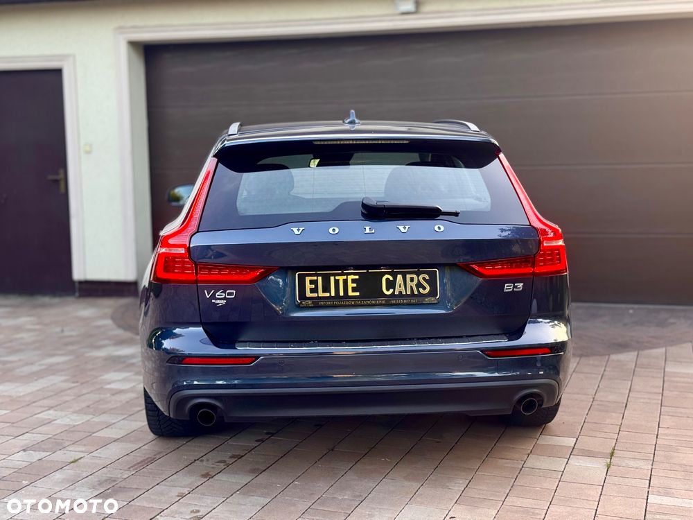 Volvo V60 B3 B DKG Momentum Pro - 27