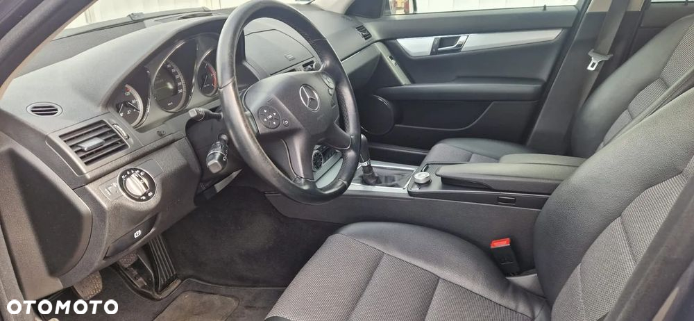 Mercedes-Benz Klasa C 200 CDI BlueEff Avantgarde - 7