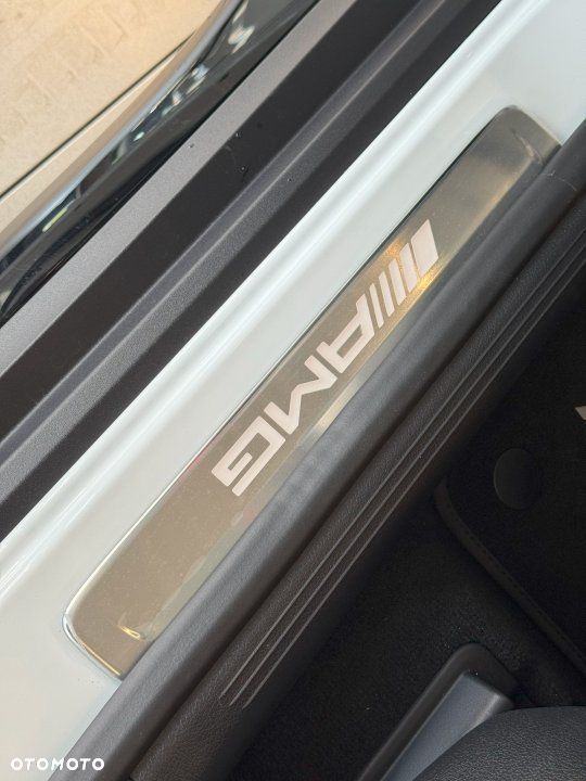 Mercedes-Benz GLC - 26