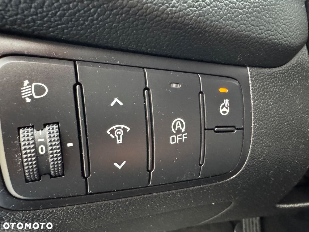 Kia Ceed 1.6 GDI Dream-Team Edition - 23