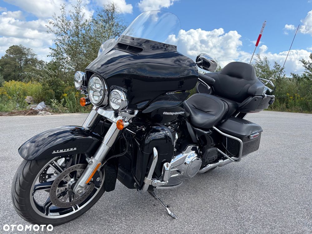 Harley-Davidson FLH Electra Glide - 1