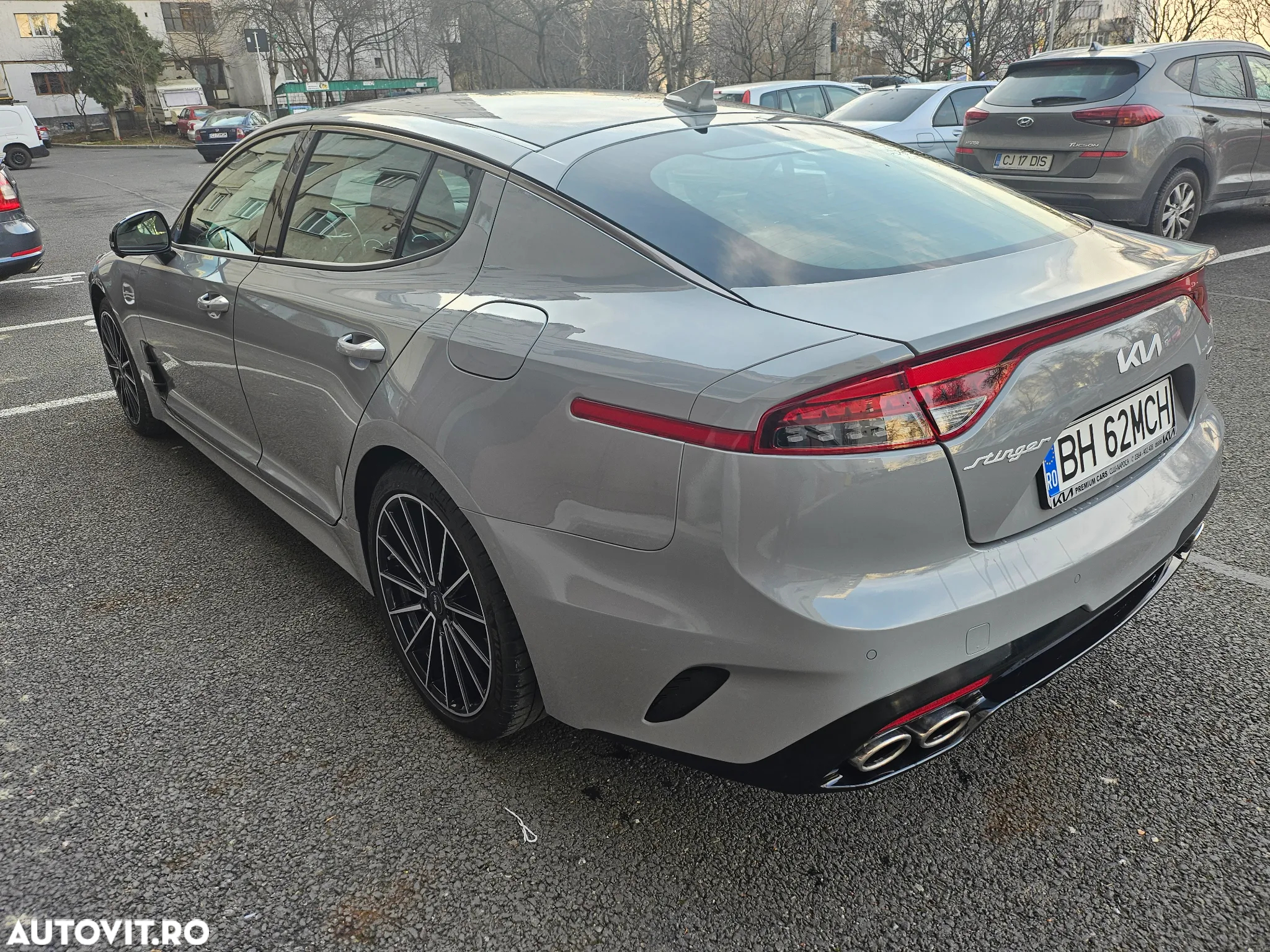 Kia Stinger 3.3 T-GDI 8AT AWD GT - 2