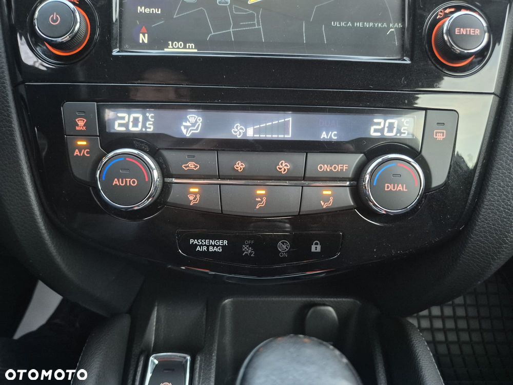 Nissan Qashqai 1.2 DIG-T Xtronic N-Connecta - 17