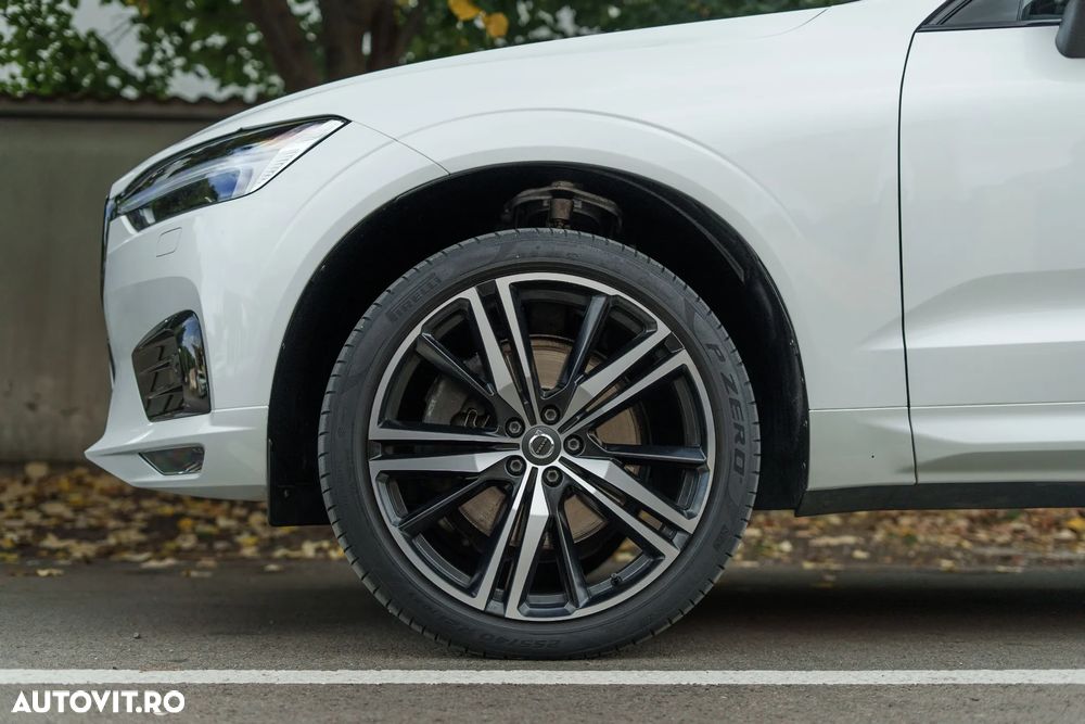 Volvo XC 60 B4 MHEV R-Design - 11