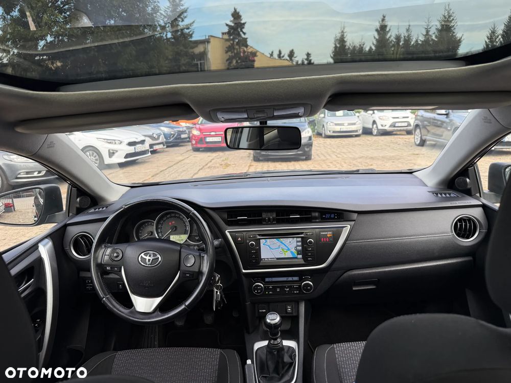 Toyota Auris - 28