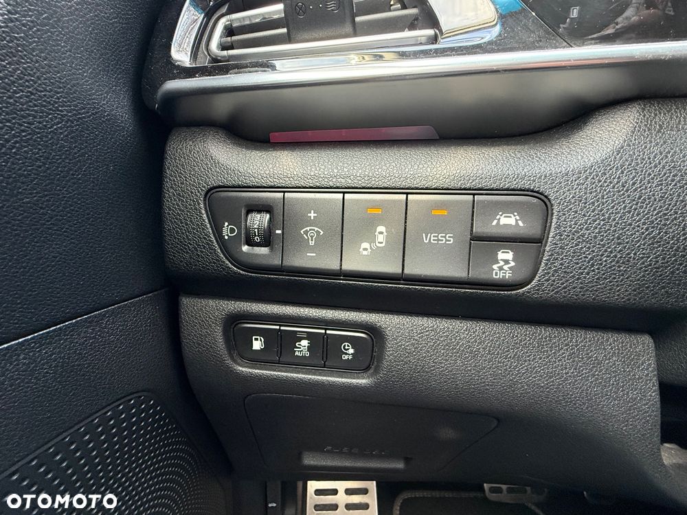 Kia Niro 1.6 GDI PHEV 2WD OPF Edition 7 - 26