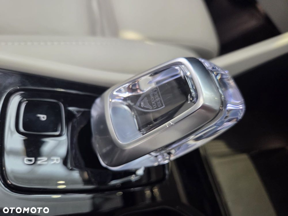 Volvo XC 40 B4 B DKG Ultimate Dark - 14