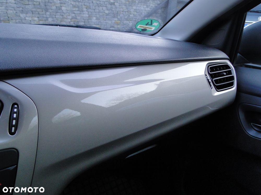 Citroën C-Elysée 1.2 PureTech Attraction - 28