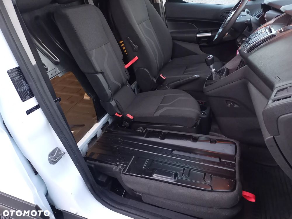 Ford Transit Connect - 20