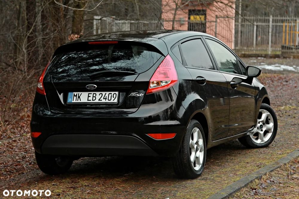 Ford Fiesta 1.25 Champions Edition - 13