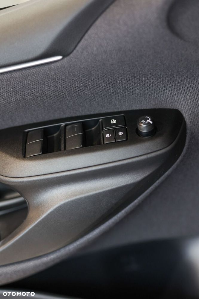 Toyota Yaris Hybrid 1.5 Style - 25
