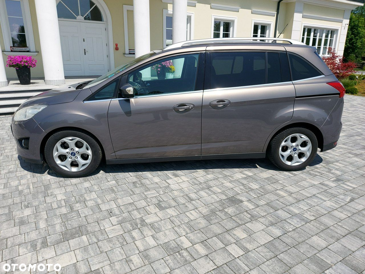 Ford Grand C-MAX - 3