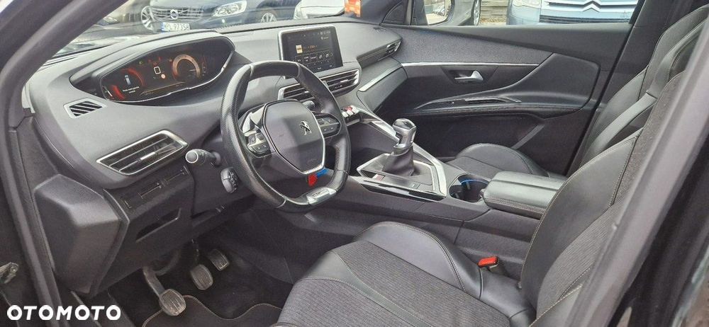 Peugeot 5008 - 16
