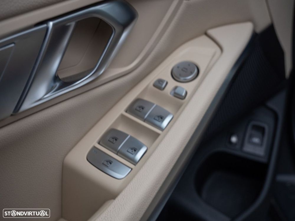 BMW 320 e Aut. Advantage - 21