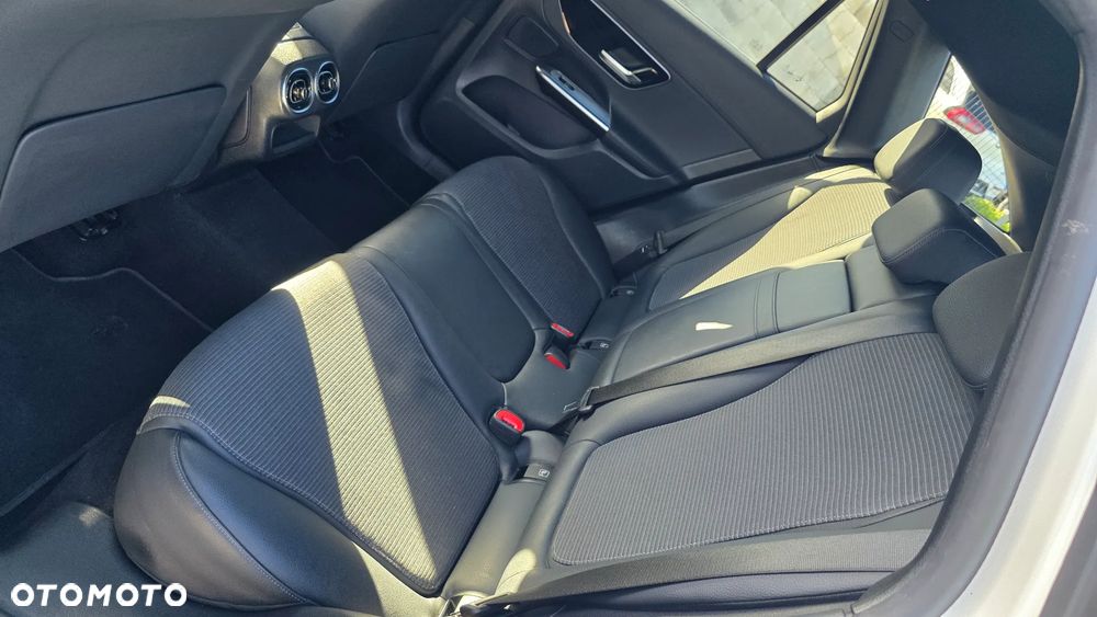 Mercedes-Benz GLC 220 d mHEV 4-Matic Avantgarde - 37