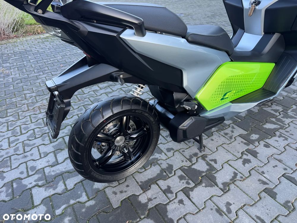 BMW CE 04 - 11
