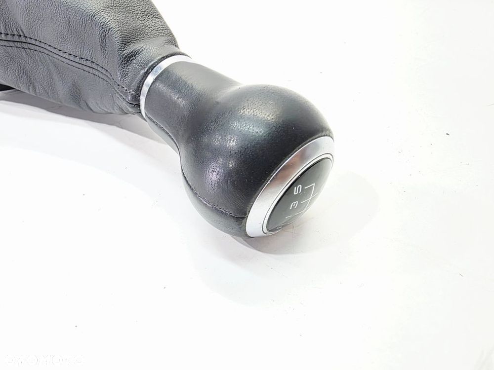 MIESZEK GAŁKA ZMIANY BIEGÓW AUDI A3 8P A1 8X 8P0863279A 5/25 5 BIEGÓW - 4