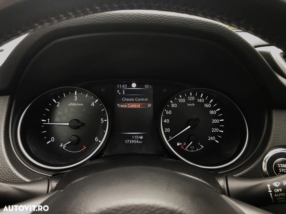 Nissan Qashqai 1.6 DCI TEKNA+ - 18