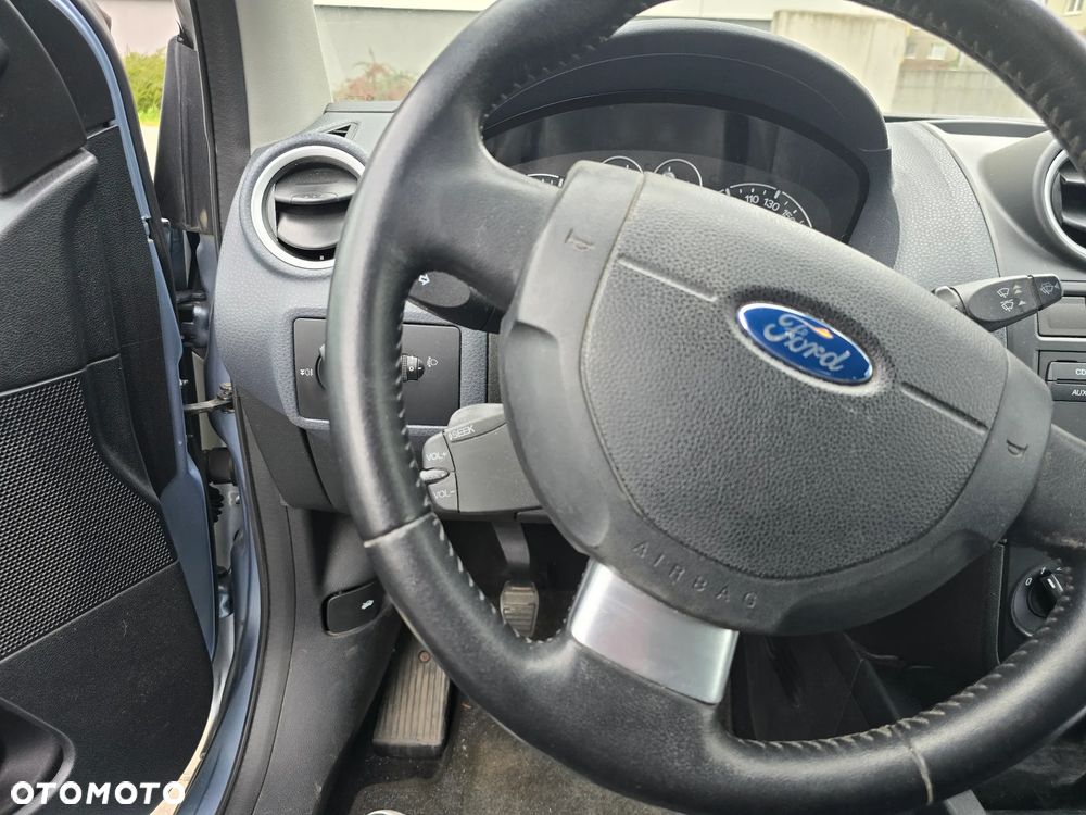 Ford Fiesta 1.6 Sport - 9
