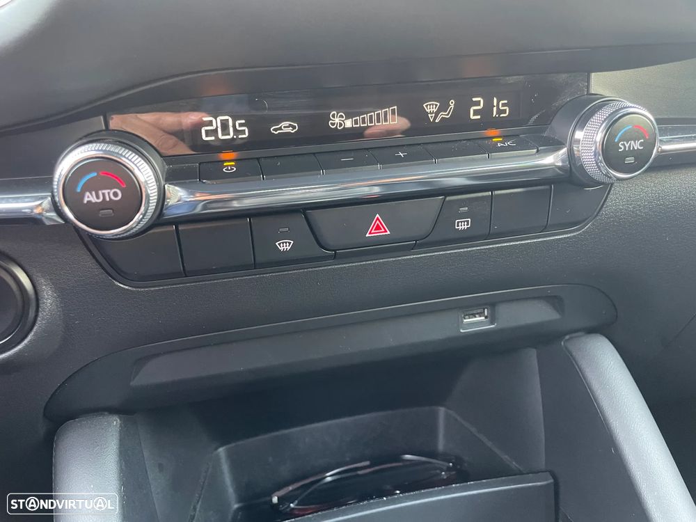 Mazda 3 Hatchback 2.0 Sky-G Evolve P.i-Actvsense +P.S.+P.S - 17