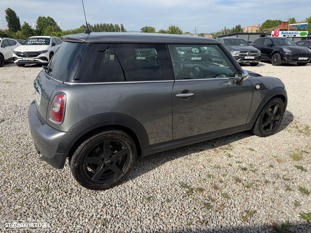 MINI 3 Portas One D - 6