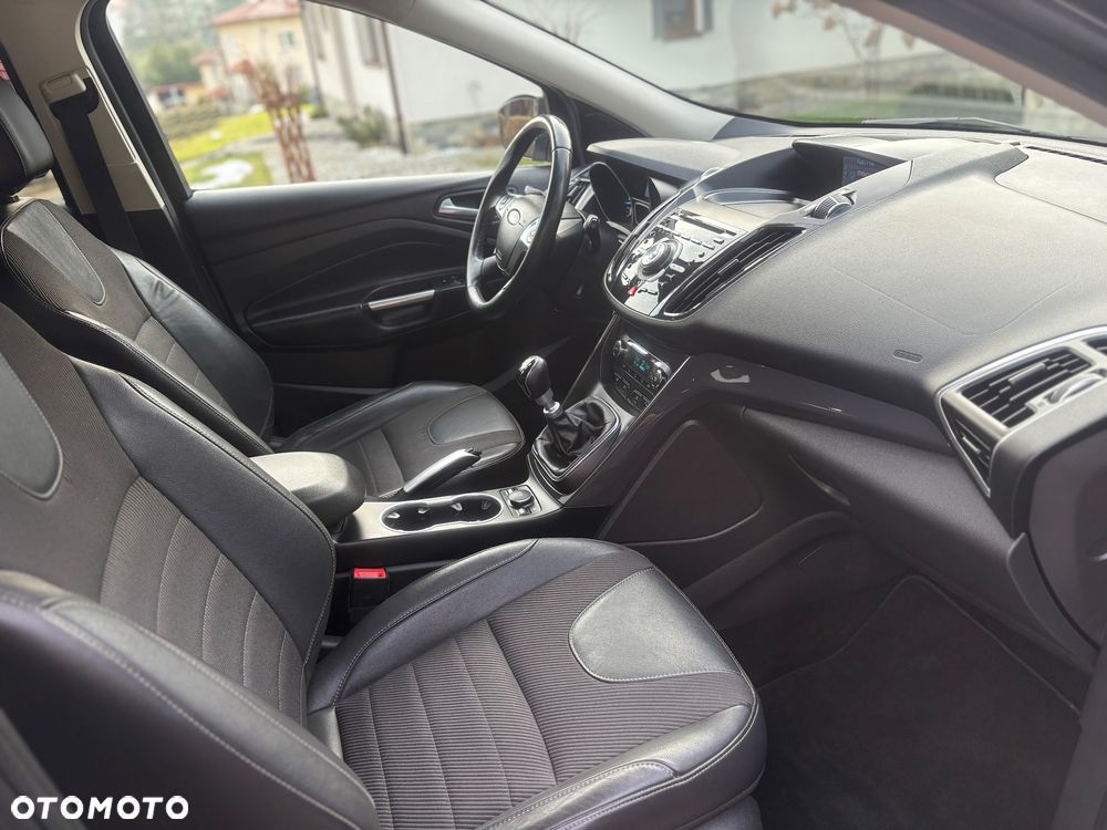 Ford Kuga 2.0 TDCi 4x4 Titanium - 20