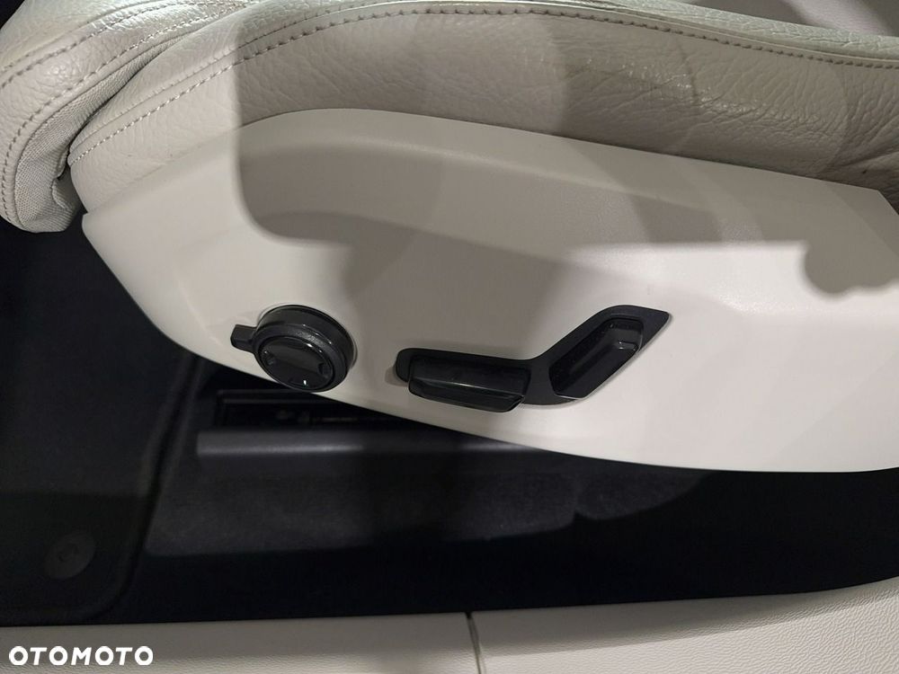 Volvo XC 60 - 14