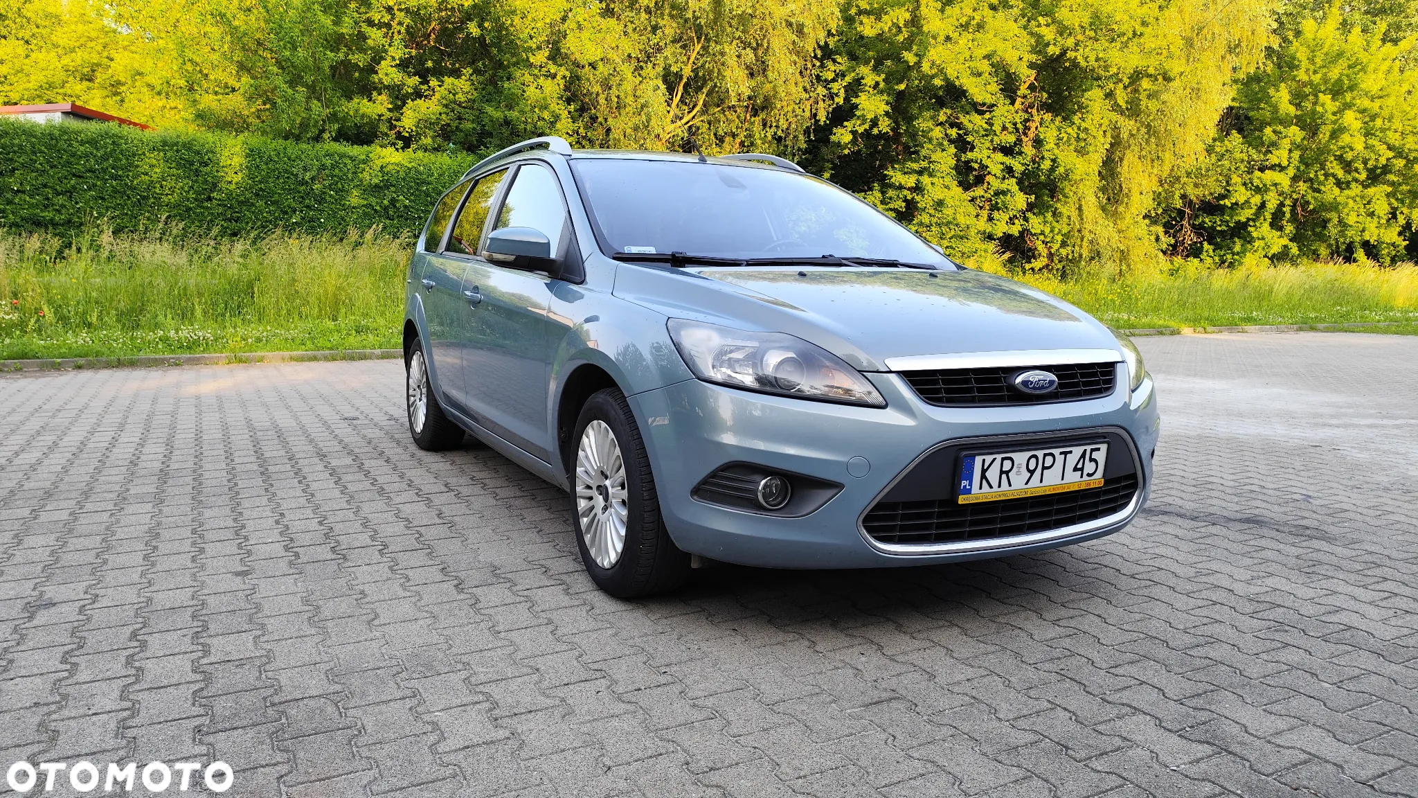 Ford Focus Turnier 2.0 16V Titanium - 9