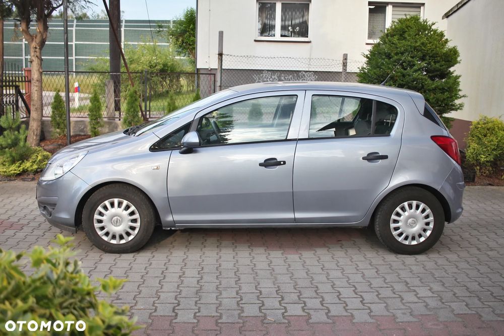 Opel Corsa - 10