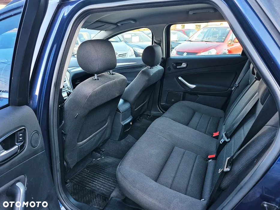 Ford Mondeo 2.0 FF Platinium X Plus (Titanium) - 32