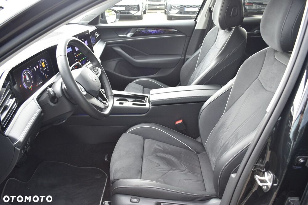 Volkswagen Passat Variant 2.0 TDI SCR Elegance DSG - 28