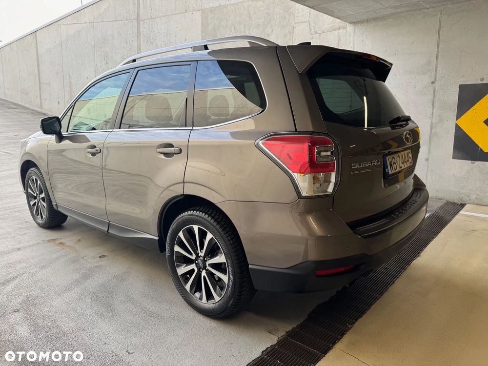 Subaru Forester 2.0 XT Sport Lineartronic - 6