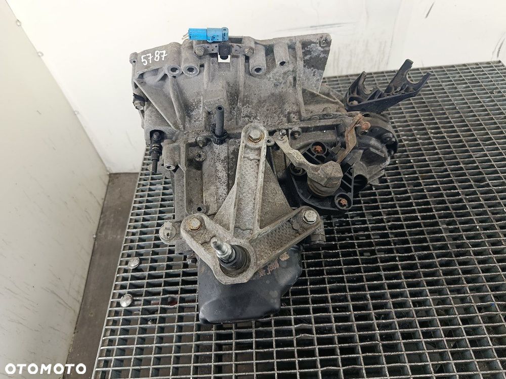 SKRZYNIA BIEGÓW MANUALNA 5 RENAULT CLIO III JH3176 1.2 16V 75KM - 3