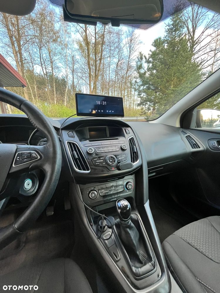 Ford Focus - 16