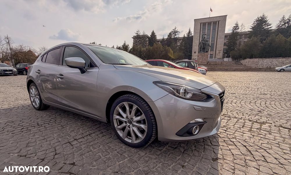 Mazda 3 G165 Revolution - 8