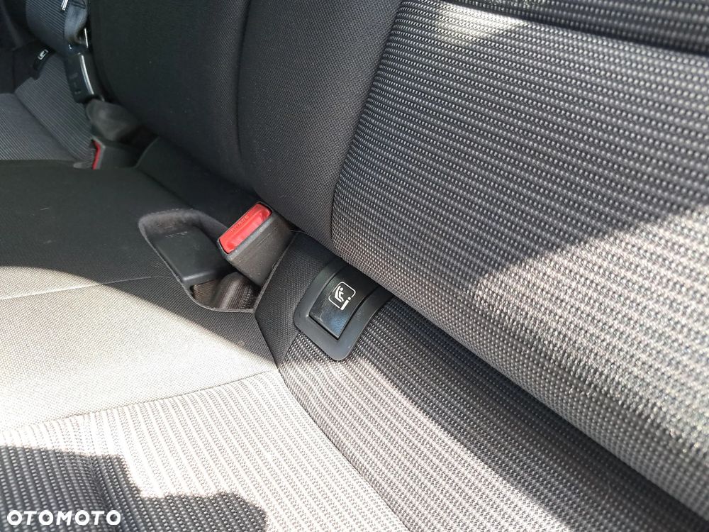 Hyundai i30 1.5 DPI Comfort - 25