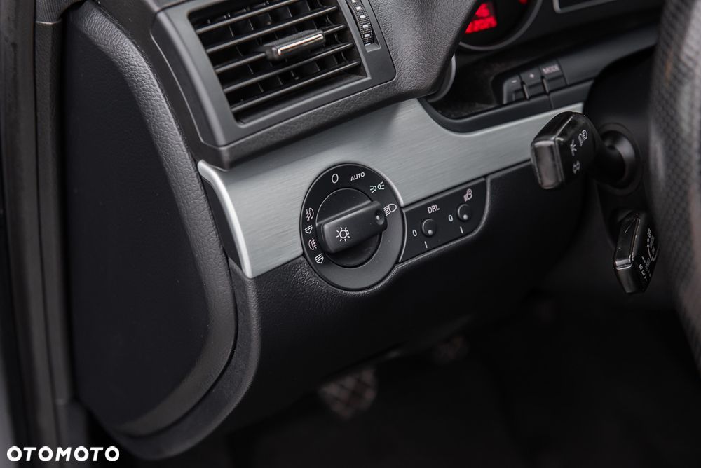 Audi A4 Avant 1.8 T quattro - 17